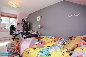 Bedroom- click for photo gallery